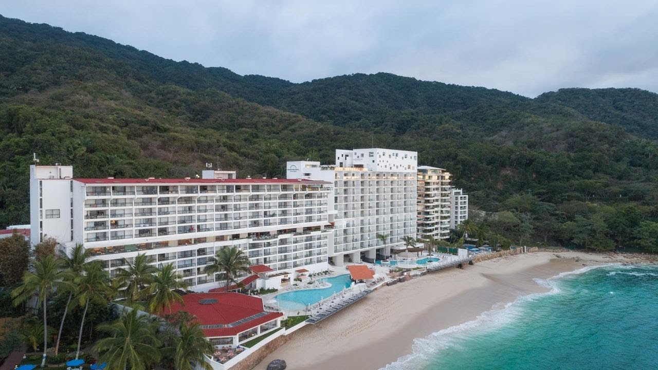 Grand Park Royal Luxury Resort Puerto Vallarta, Puerto Vallarta, Mexico -  YouTube