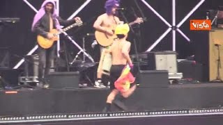 Concertone del Primo maggio a Roma, Leo Gassman al Circo Massimo con il cappello di Pikachu dei...