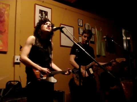 Carrie Rodriguez - I'm So Tired (Beatles cover)