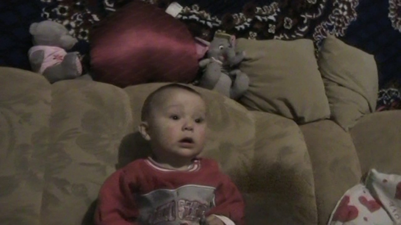 Елена Дудник играем с малышом Ваней. - YouTube