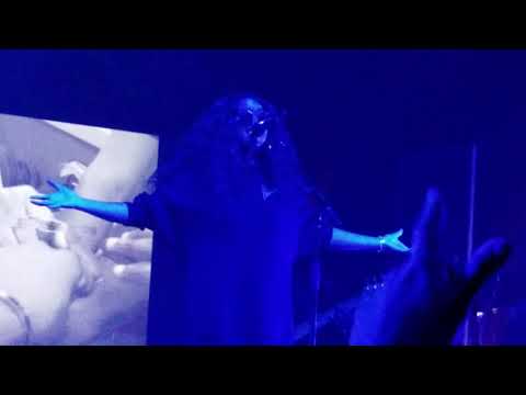 H.E.R. - "Carried Away"