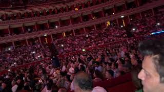 The voice that defined an era — Kumar Sanu Live 🎤 |  “Baazigar O Baazigar” live @ Royal Albert Hall