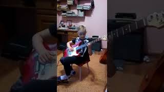 Металлика- Nothing else matters Играет Юрий Алексеевич 7 лет на электрогитаре Металлика- Nothing else matters Играет Юрий Алексеевич 7 лет на электрогитаре