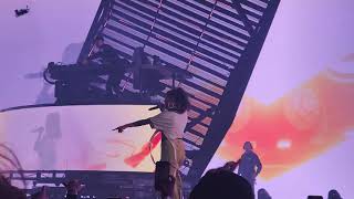 deadmau5 w/ Sofi - Sofi Needs a Ladder (Zelda Intro) Live at the Brooklyn Mirage (retro5pective)