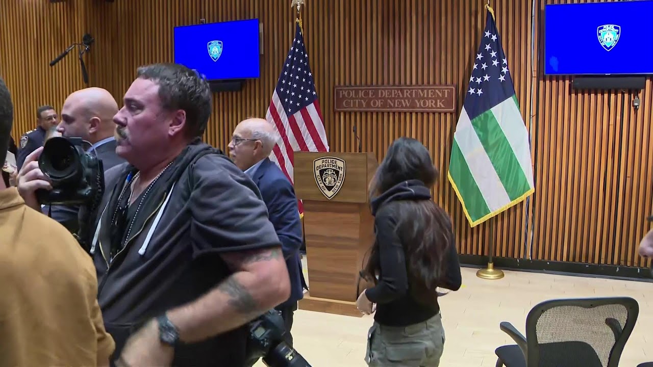 Mayor Eric Adams Makes Public Safety Announcement with NYPD Commissioner Jessica S. Tisch