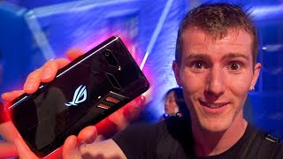 ASUS' Gaming Phone Looks AWESOME!  RoG Phone First Look