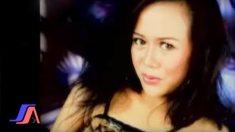 Lira Leliana - Penantian Yang Tertunda (Official Music Video)