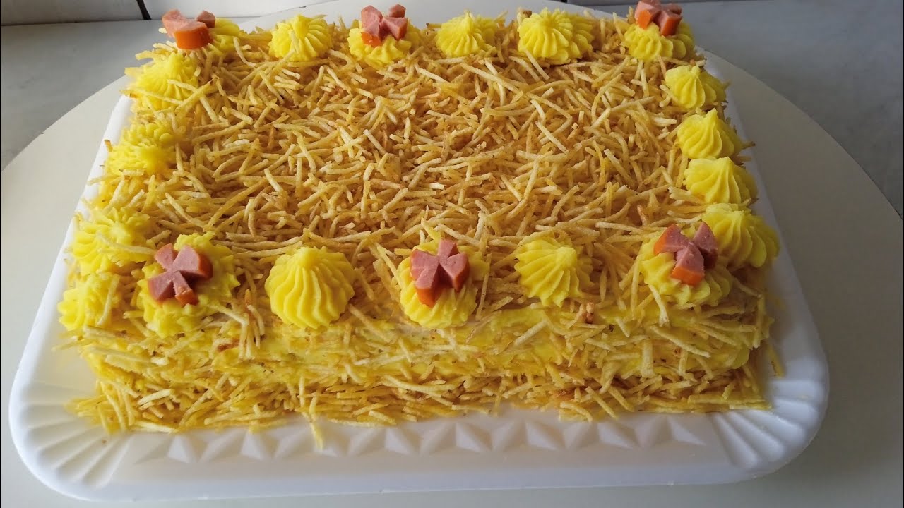 bolo salgado com purê de batata 🥔 E maionese