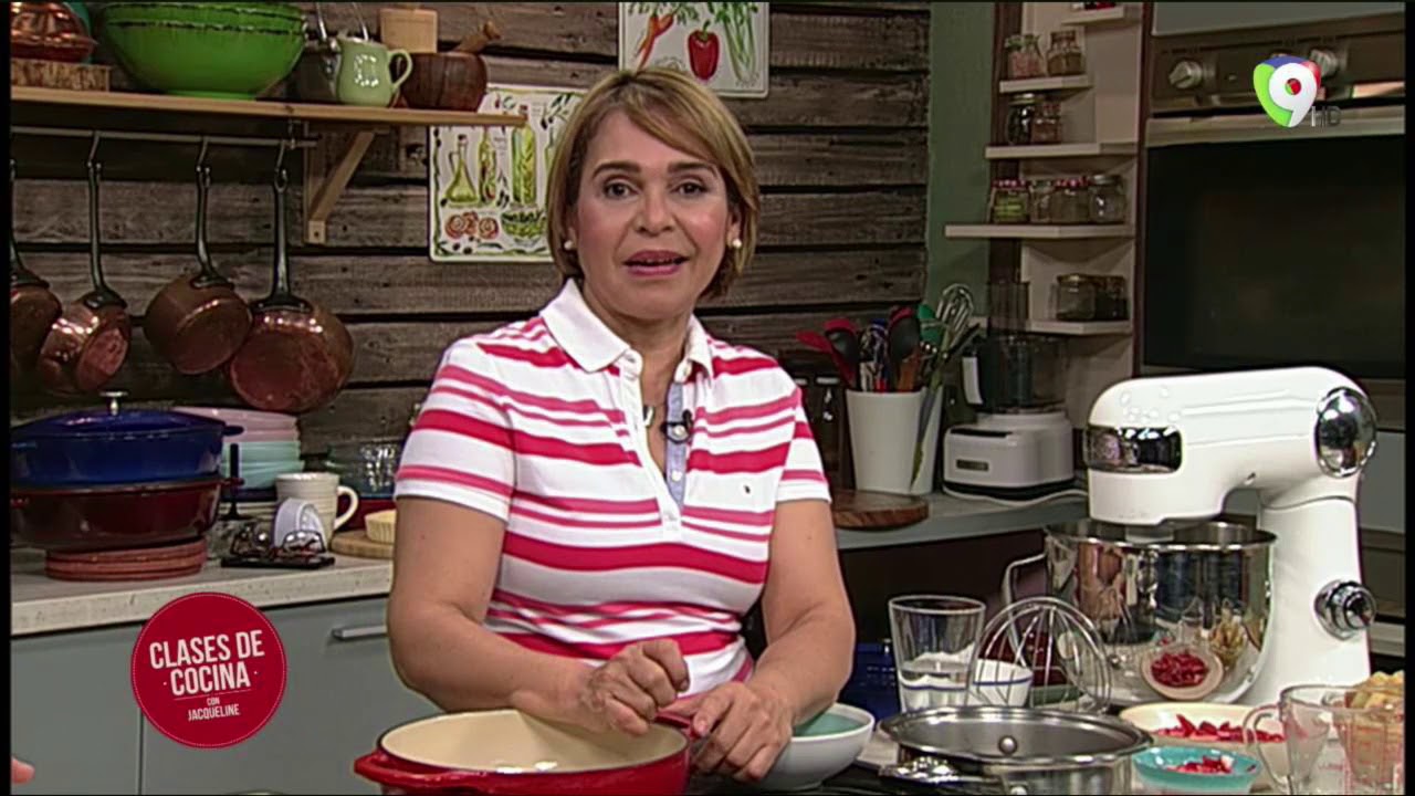 Hoy  en Clases de cocina: Pie Crema con Ciruela, Crema Pastelera y frutas en crema 1/2