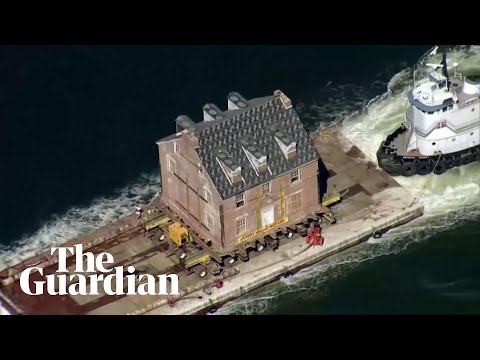 18th-century mansion sails for 50 miles by barge as owner wanted better view