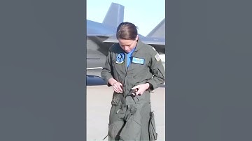 Female Fighter Pilot to fly the F 35C Carrier Based ✈️✈️ #f35 #usa #usa🇺🇸 #usarmy #usnavy #aviatio