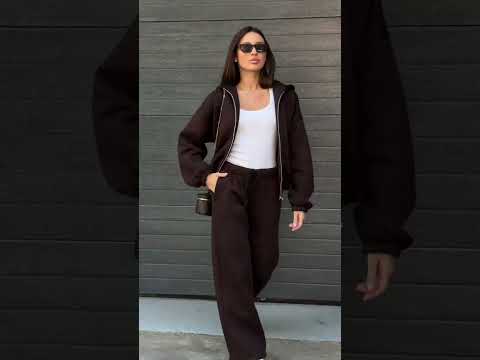 Спортивний жіночий костюм тринитка, видео 1