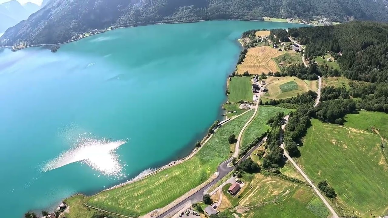 Marsåhyrna- wingsuit flight- right line