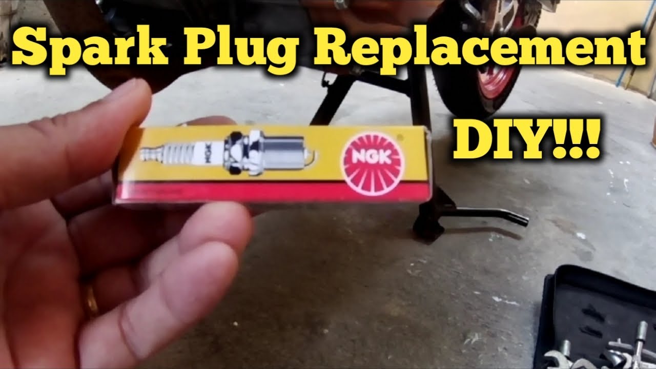 How to replace spark plug on Motorcycle | DIY | Raider 150 - YouTube