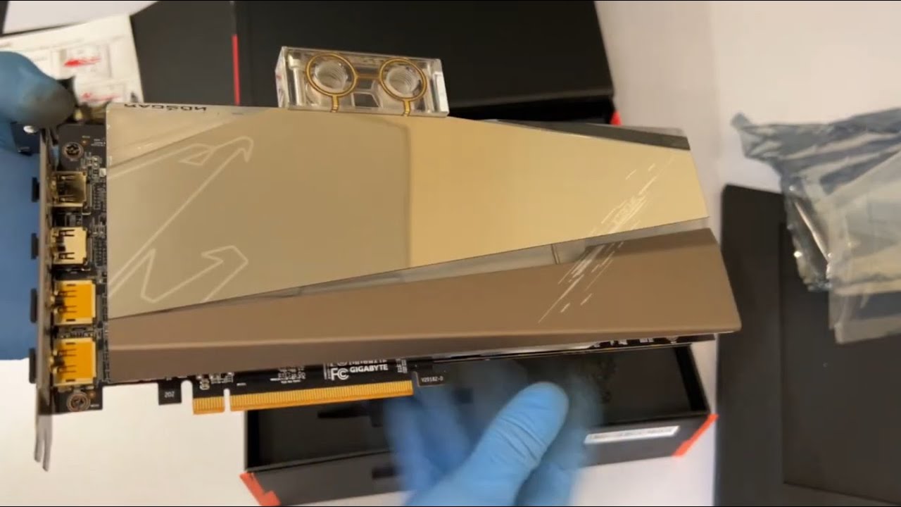 Неликвидная видеокарта Gigabyte RX 6900 XT Waterforce с водоблоком по приятной цене (Распаковка)