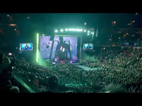 Depeche Mode - Everything Counts Live United Center In Chicago, Illinois