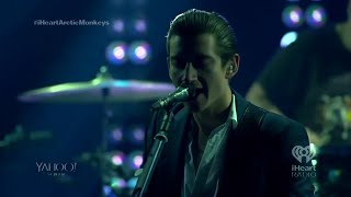 Arctic Monkeys - I Wanna Be Yours (Live)