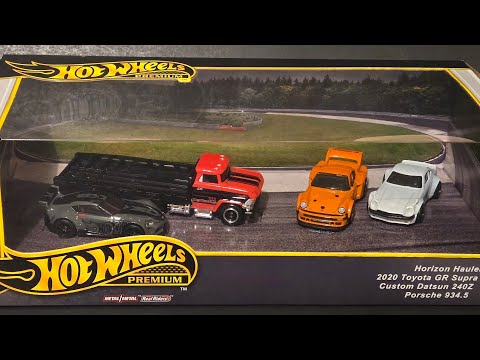 Opening Hot Wheels Premium Track Day Diorama - Porsch and Datsun