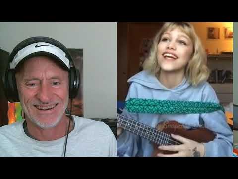 Video: Valor neto de Grace VanderWaal: Wiki, casado, familia, boda, salario, hermanos