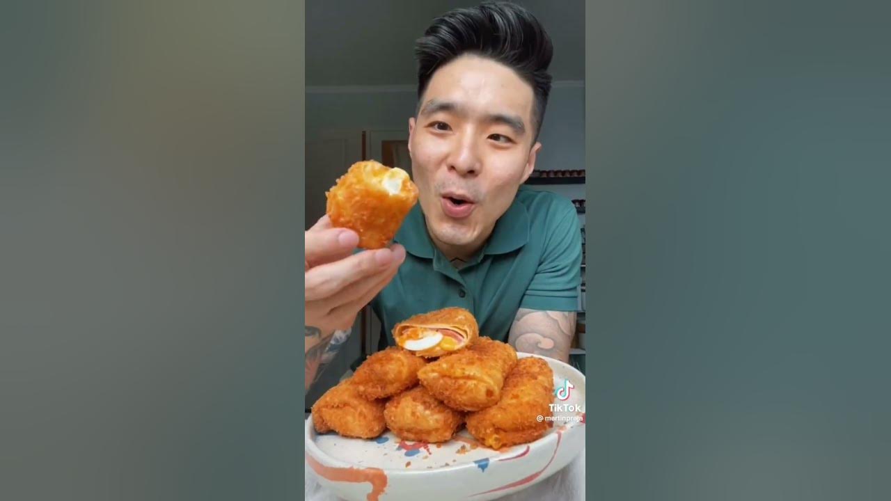 Ayo guys cobain enak dan nikmatnya risoles mayo #risolmayo #makan #makanan Ayo guys cobain enak dan nikmatnya risoles mayo #risolmayo #makan #makanan