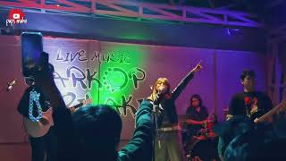 Kilms x Jewelxu Hilang at Warkop Bilakia