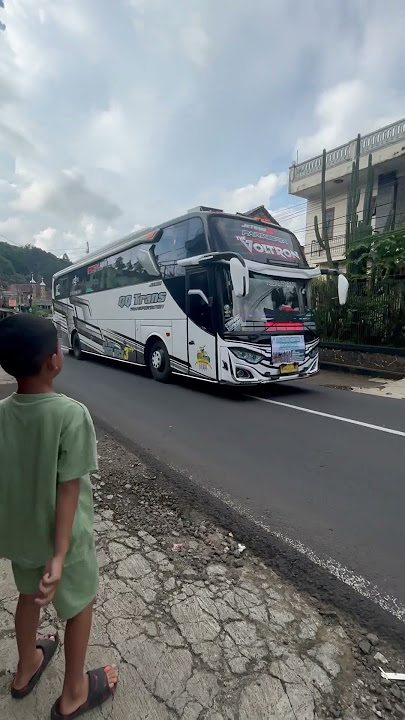 BASURI BUS VOLTRON QQ TRANS #teloletbasuri #busmania