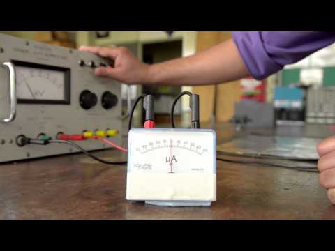 Make your own capacitor - a school science demonstration Instructional Video Make your own capacitor - a school science demonstration Instructional Video