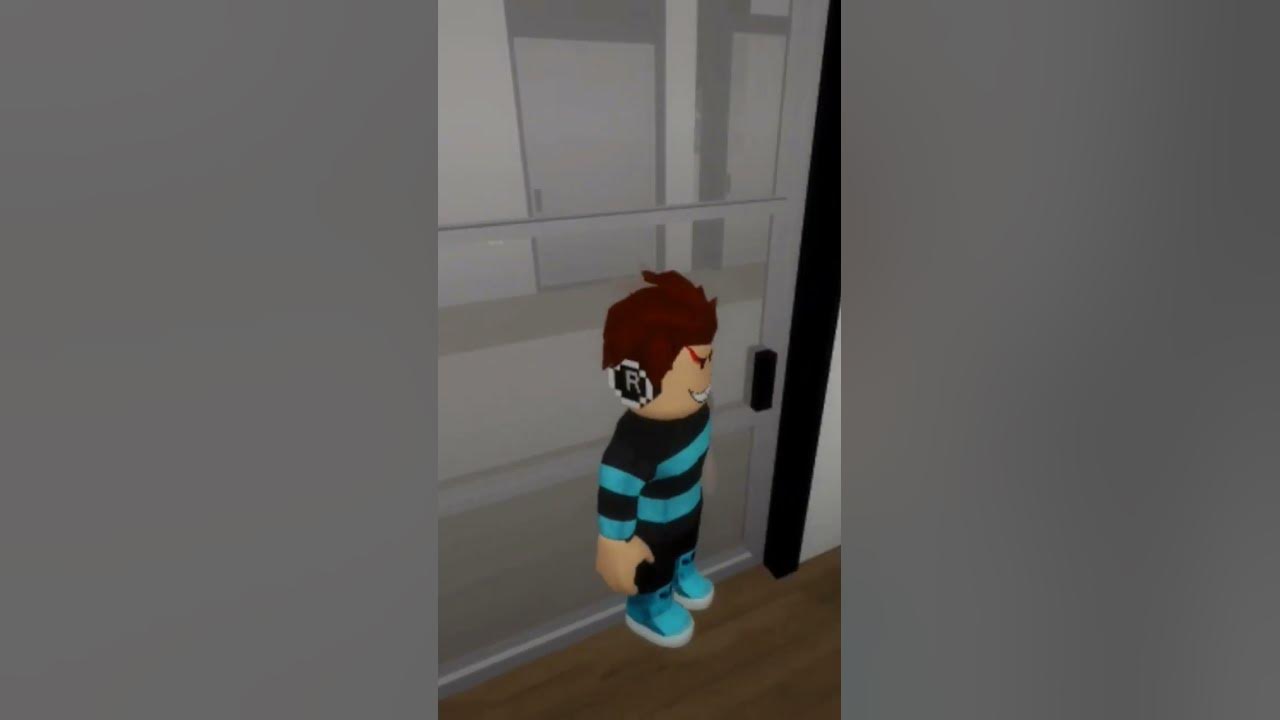 toilet in bacon game brookhaven YouTube