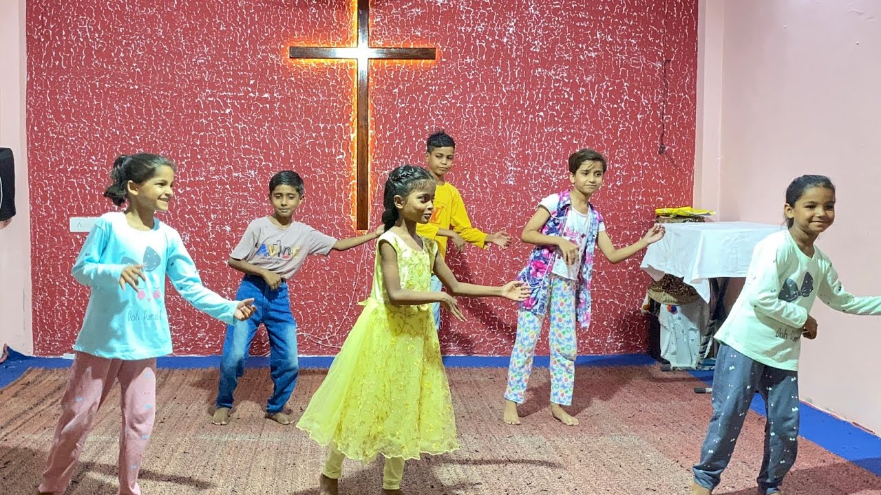 action song dance - YouTube