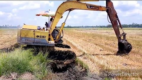 XE CUỐC MÚC ĐẤT CHUYỂN ĐI QUA BỜ  QUÁ ĐƠN GIẢN cần cẩu xáng cạp xáng dây xe xúc