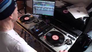 TRAKTOR KONTROL Z2 USING THE LOOP FUNCTION WITH VINYL