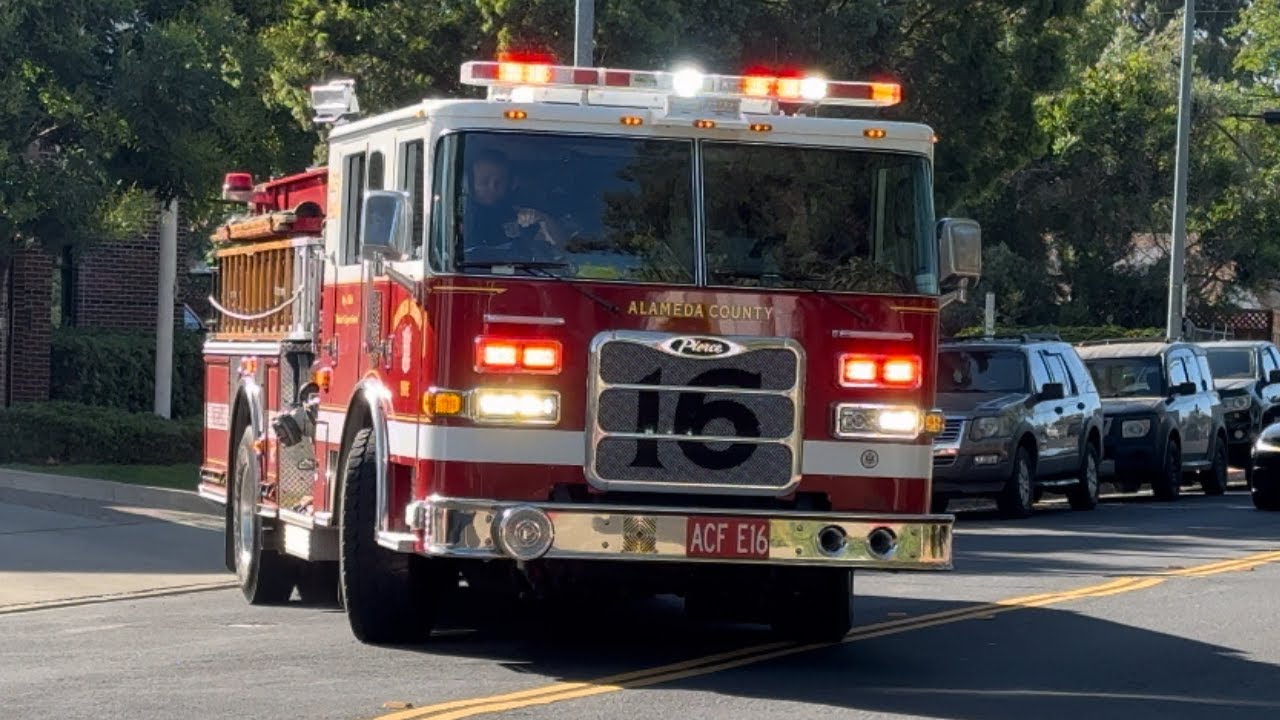 Alameda County Fire Dept. Engine 16 Responding - YouTube