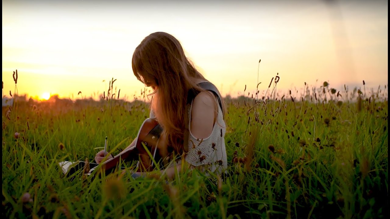 YouTube पर Aisley Autumn - Just Be (Official Music Video) देखें YouTube पर Aisley Autumn - Just Be (Official Music Video) देखें