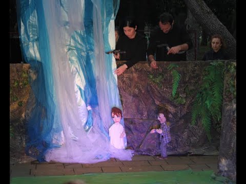 ბათუმში აფხაზეთიდან დევნილი ბავშვებისათვის სპექტაკლი გაიმართა