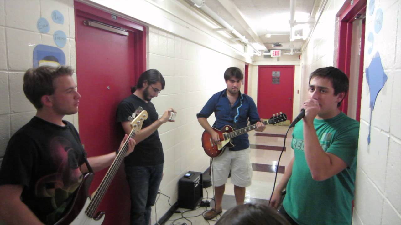 GREEN SCREEN AND JAMMING IN THE HALL