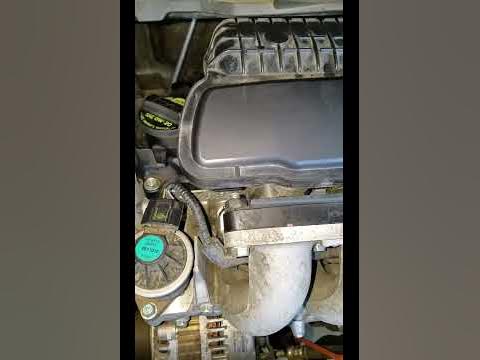 2011 Honda Fit engine sound - YouTube