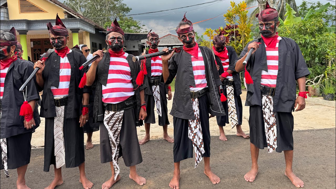 Sapu tangan merah #sakeranusantara #karnaval #sakera 