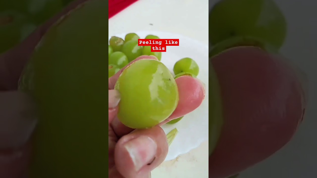 peeling grapes 