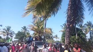 Mzee Majuto Ajizolea Umati Katika Mazishi Yake