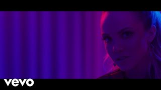 Danielle Bradbery - Worth It (Instant Grat Video) chords