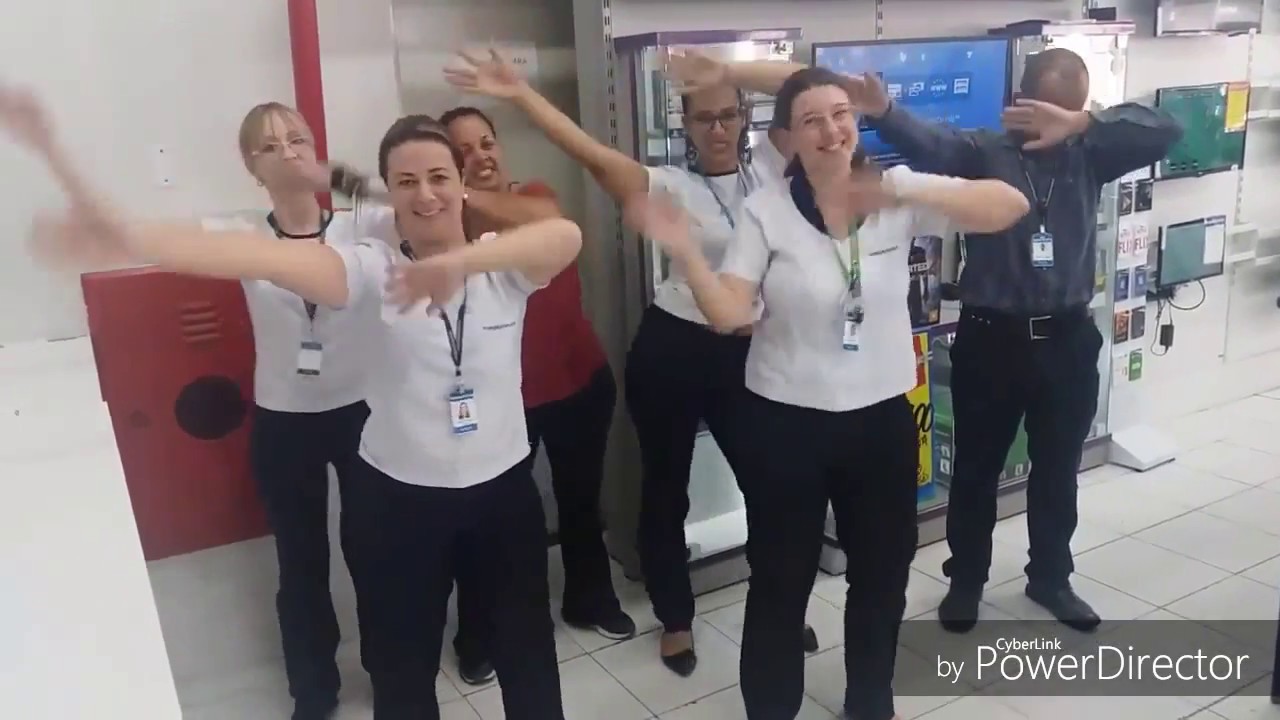 FUNCIONÁRIAS DA MAGAZINE LUIZA DANÇANDO "Ó O GÁS" - YouTube