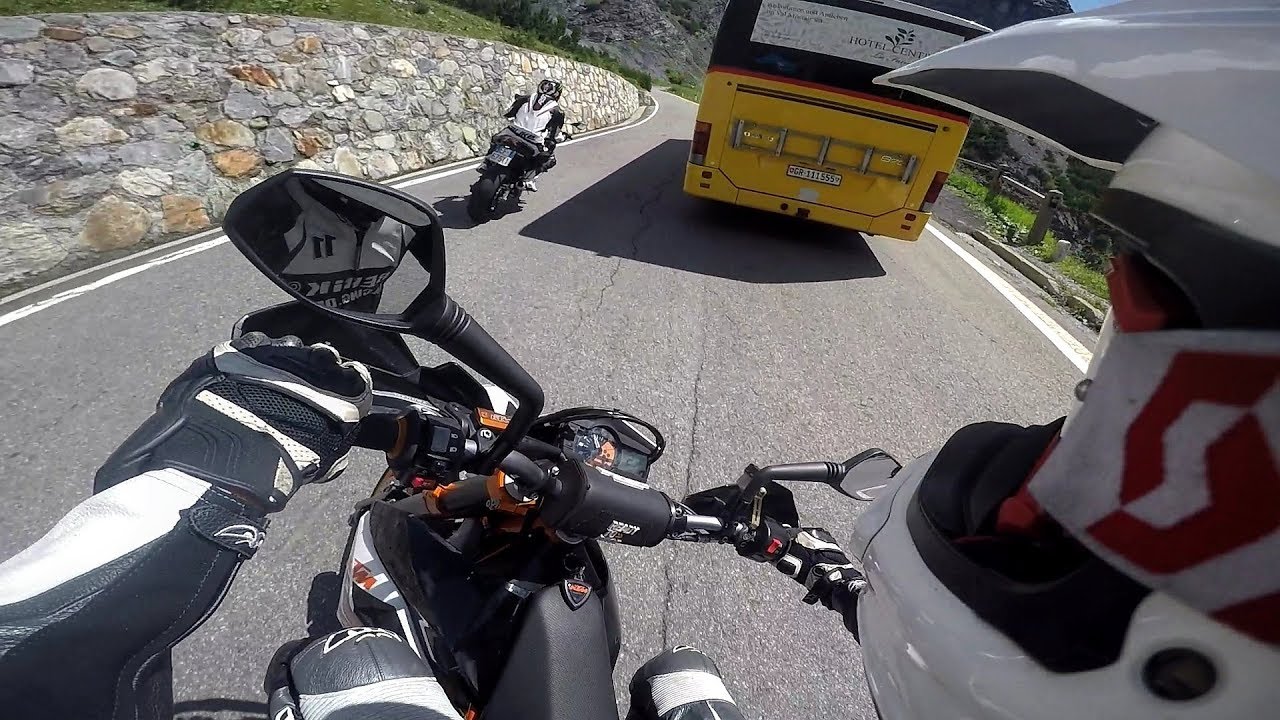 KTM VS KAWASAKI [smc-r690 vs z800e] | RAW - YouTube