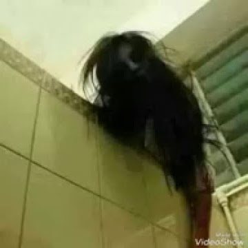 Ngintip tante mandi