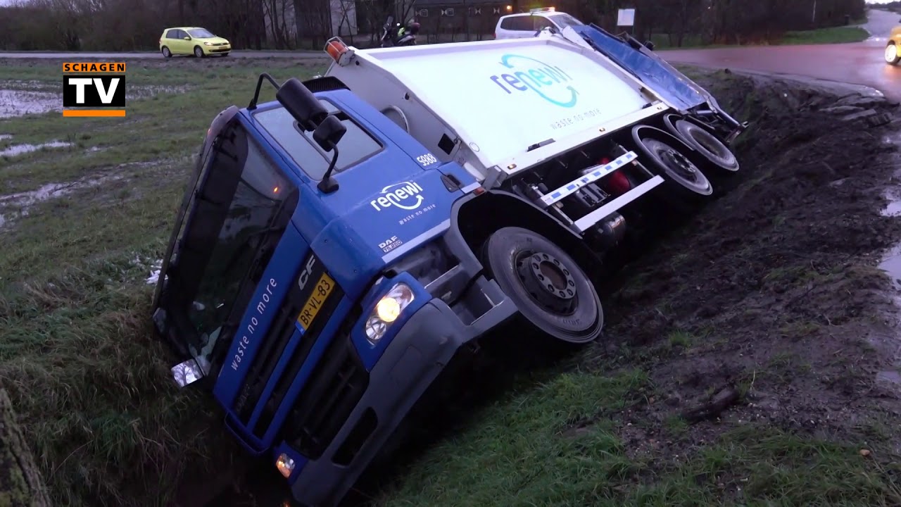 Auto's in sloot Anna Paulowna 112 гаряча лінія