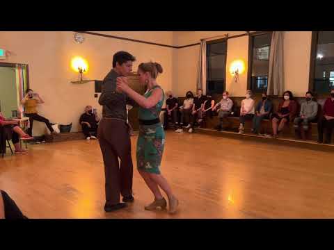 Gaston Enrique Olguin (from Buenos Aires) & Mira Barakat (San Francisco)
Mensaje, Anibal Troilo 
at Abrazo Queer Tango, 