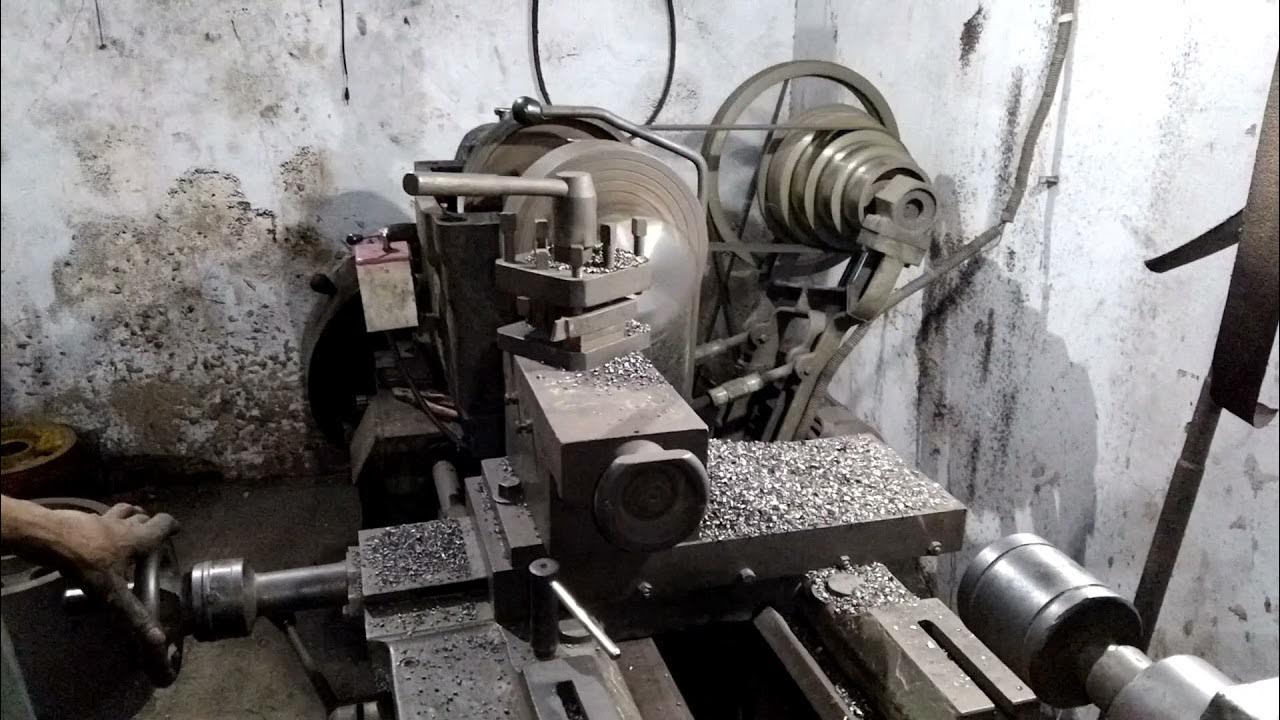 Setting for automatic cross feed in lathe Tumbler gear mechanism in