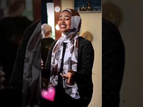 طول ما انت جنبى هبص لمين سيب الكلام دا لناس تانيين صوتها