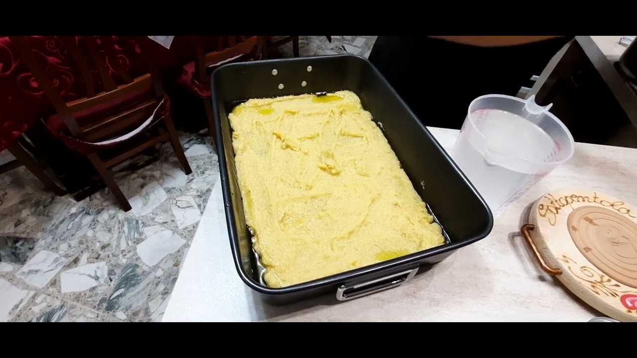 Pizza di polenta-Polenta Pizza-Pizza à la polenta-Polenta Pizza