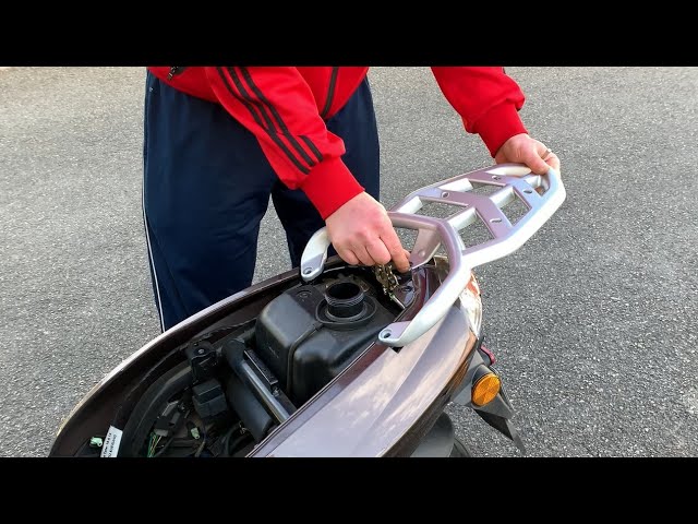 Scooter Peugeot Kisbee - how to mount the luggage rack for a top-box -  YouTube