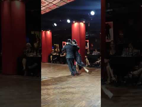 Noelia Coletti y Pablo Giorgini en Cantepri Milonga 10/10/2022